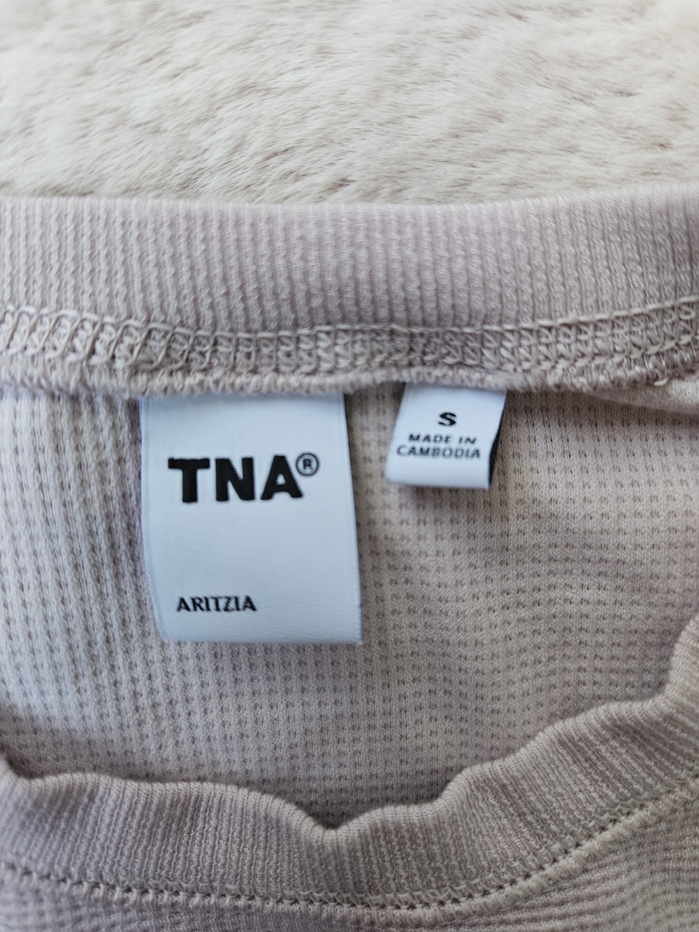 TNA Pale Pink Long-Sleeve Cropped Top - Picture 6 of 15